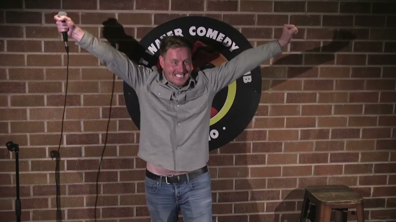 Эндрю Райан | Вживую в Hot Water Comedy Club