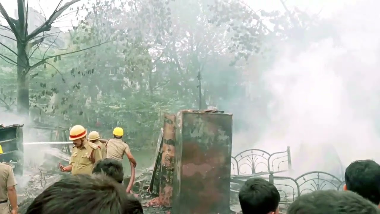 E M BYPASS FORTIS HOSPITAL NEAR RUBY HOSPITAL FIRE BRIGATE COMING 