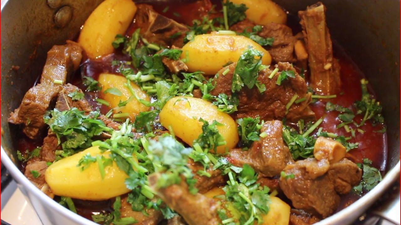 Lamb chop curry with baby potatoes