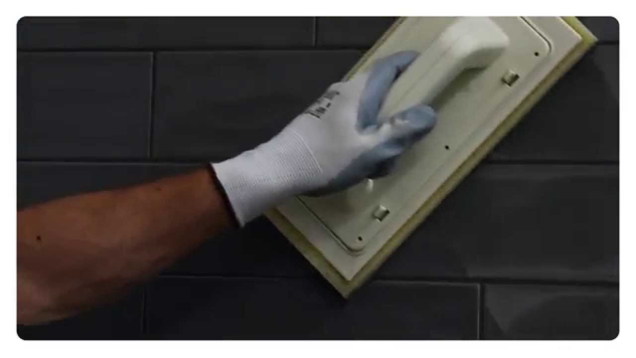 Posa rivestimenti effetto muretto - Laying brick effect wall tiles