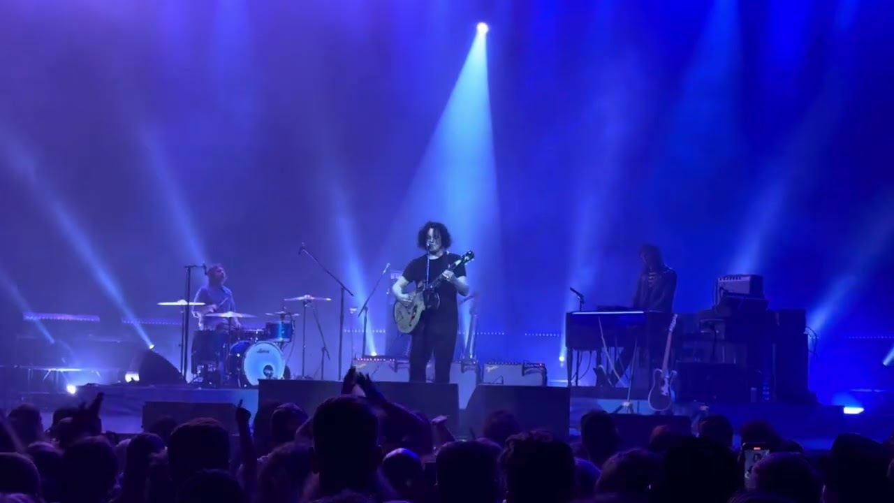 Seven Nation Army - Live in Nashville at The Pinnacle