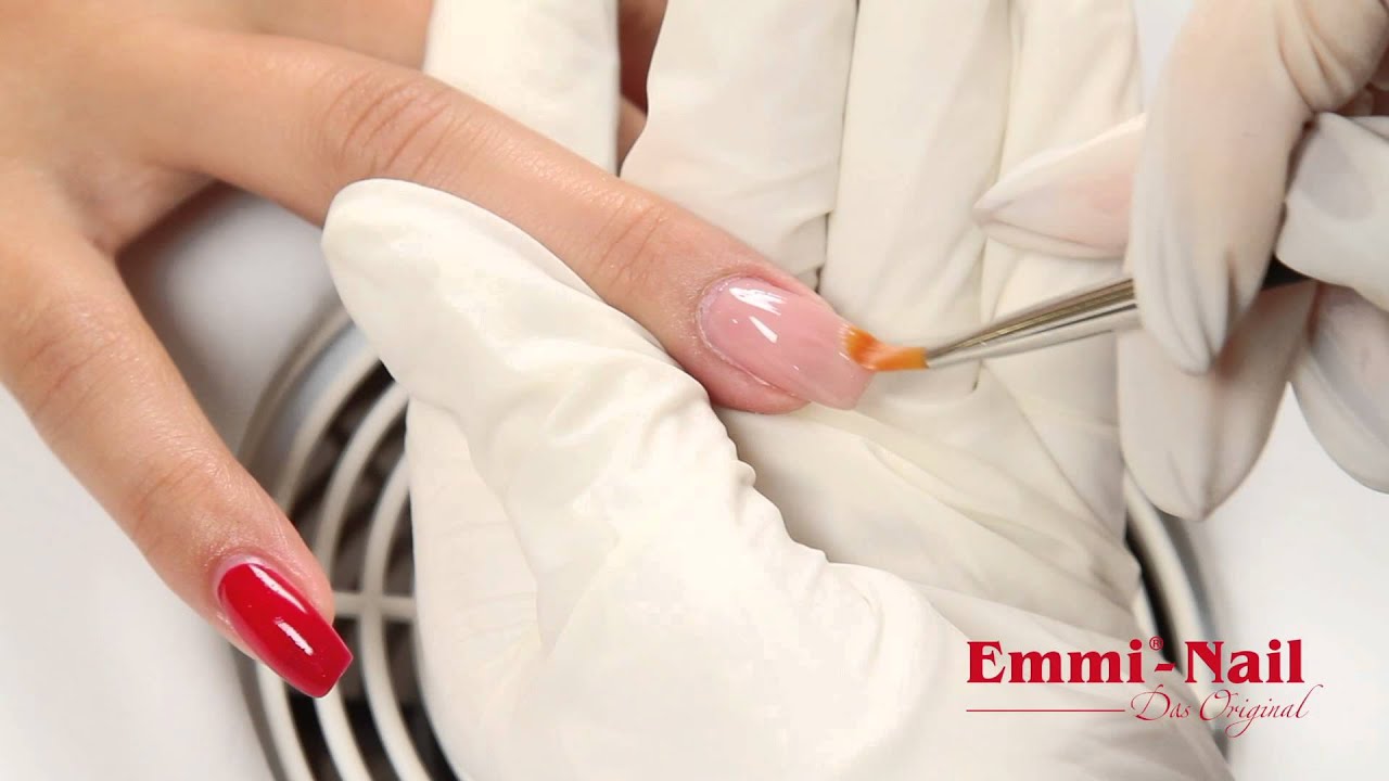 Das Cover-Gel von Emmi-Nail