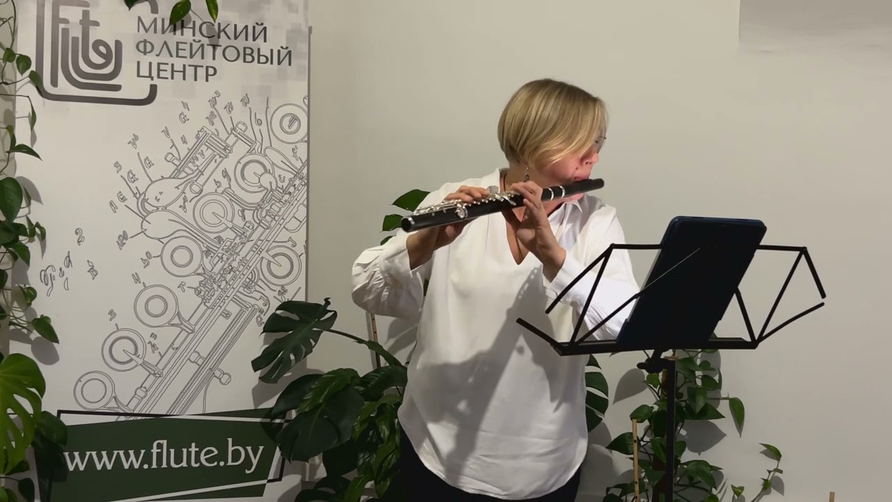 Bach - Cello Suite no. 2 in D minor BWV 1008 on the flute O.Ivusheikova