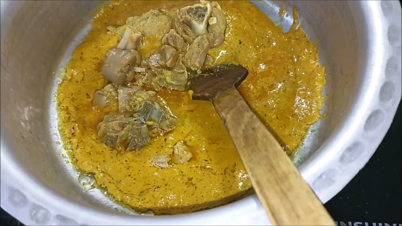 Nawabi Mutton Gravy | Rich Hyderabadi Mutton Masala | Eid & Ramzan Special | Norien Nasri