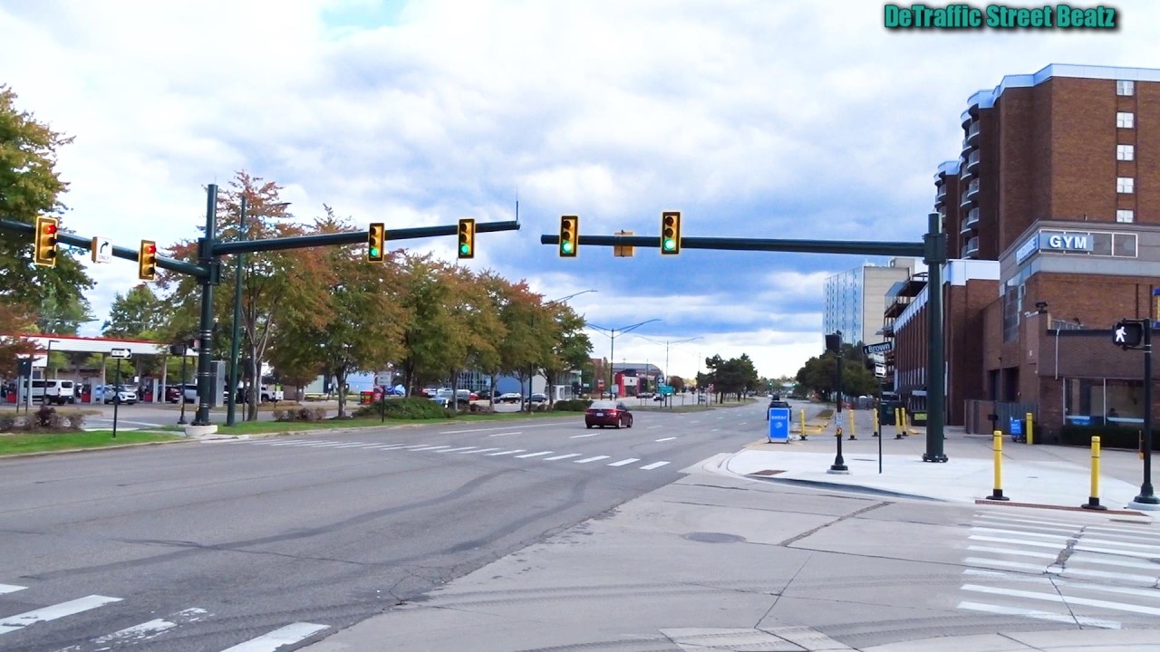 New LED Traffic Lights & Talking Crosswalk Signals | Woodward & Forest Ave