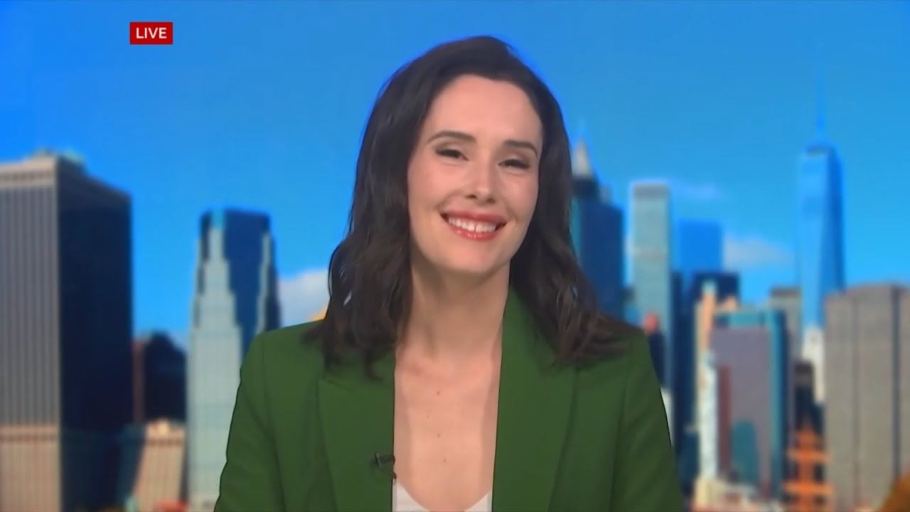 BBC News (with Clare Richardson) from New York 00GMT - 6 January 2026
