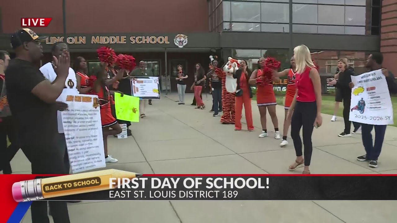East St. Louis District 189 welcomes students back to school