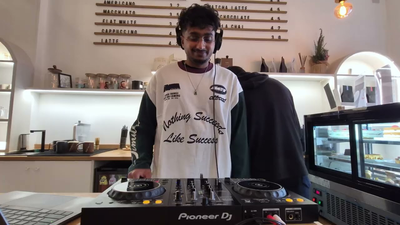 Coffee & Deep | Deep House, Electro & Detroit Cuts (La Mini Série, London)