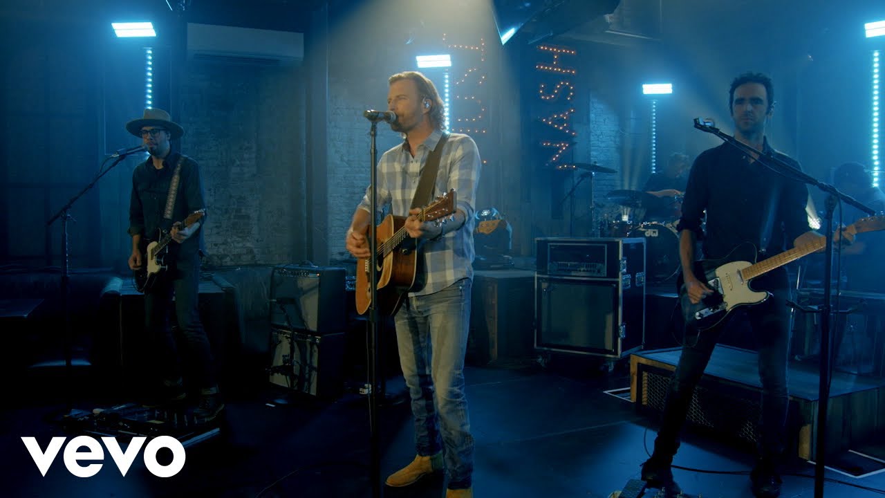 Dierks Bentley - Somewhere On A Beach (Live From Good Morning America / 2021)