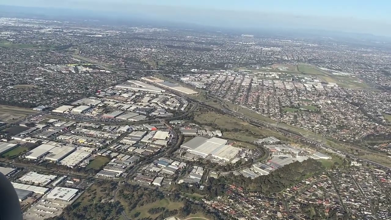 Jetstar Take off Melbourne Airport Runway 16, City Views and Port Phillip