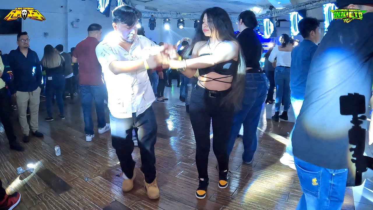 SÁLVAME 2022🔥🥰⁉️CARO Y SU AMOR GITANO EN VIVO SONIDO FAMOSO QUÉENS PALACE GIRA RECORDANDO MI TIERR