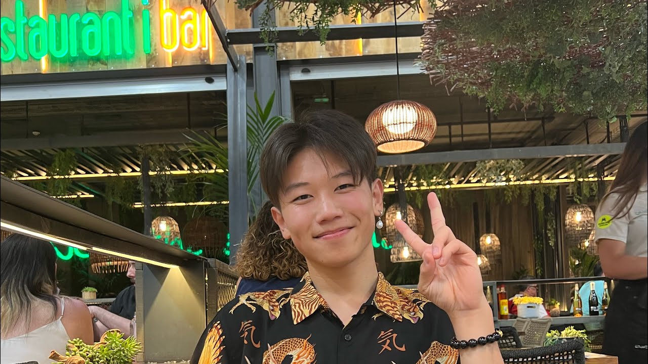 Comiendo en Enjoy it por primera vez!✨🥵