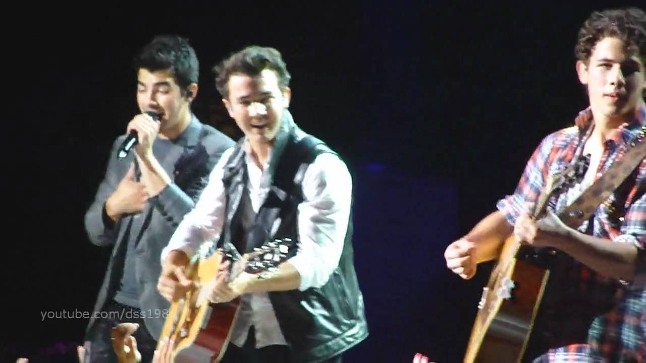 Camp Rock Tour Bristow, VA - Gotta Find You & This Is Me
