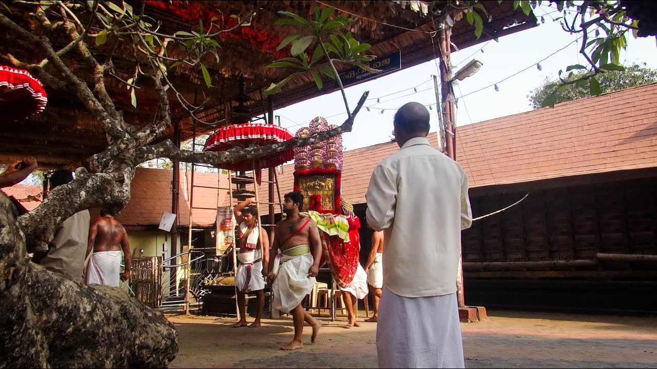 തില്ലണ വട്ടം പുത്തഞ്ചേരി എന്നൊരു താളം കൊട്ടിപ്പാടിThillanavattam kuttancheri|Chettikulangara Temple|