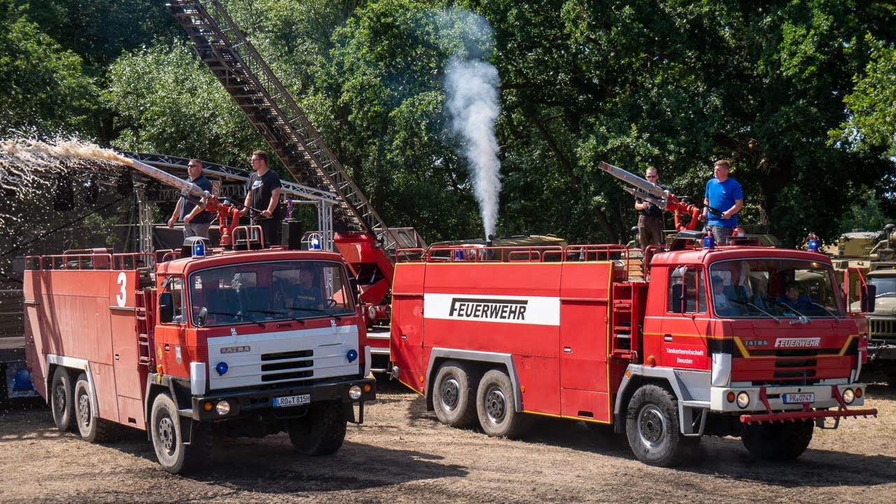 TLF 32 Tatra 815 in Aktion - 20 Jahre Blaulichtmuseum Beuster