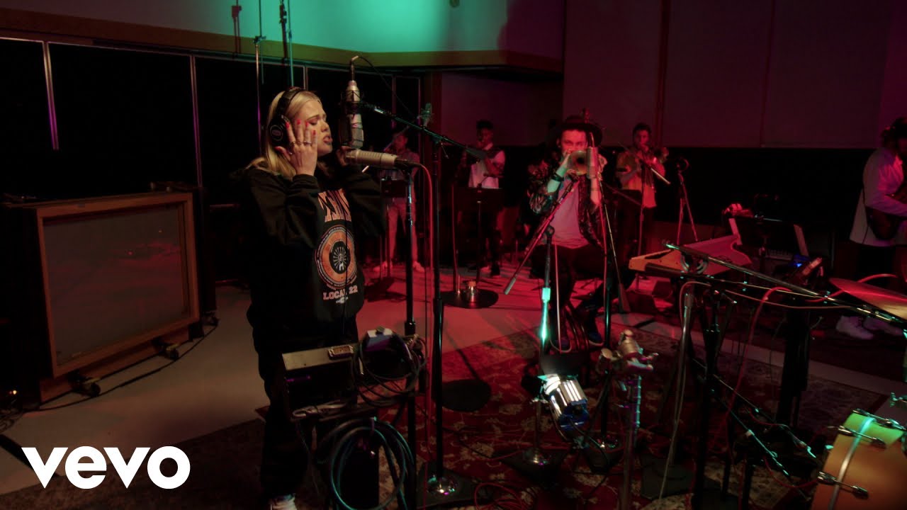 Brasstracks feat. Grace - Follows (Live from Capitol Studios)