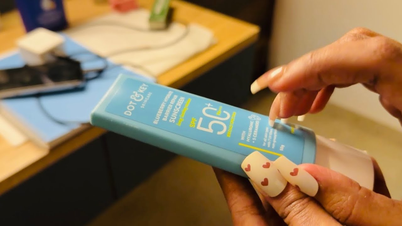ASMR Tapping & Scratching #asmr #asmrsounds #asmrtriggers #satisfying #relaxing 