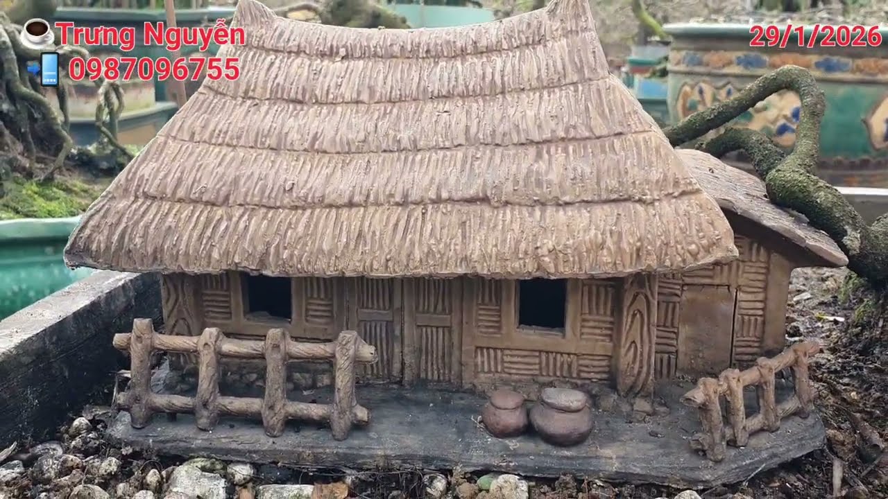 Cây mai bay 2 ngọn phối cạnh mẫu nhà Việt xưa 