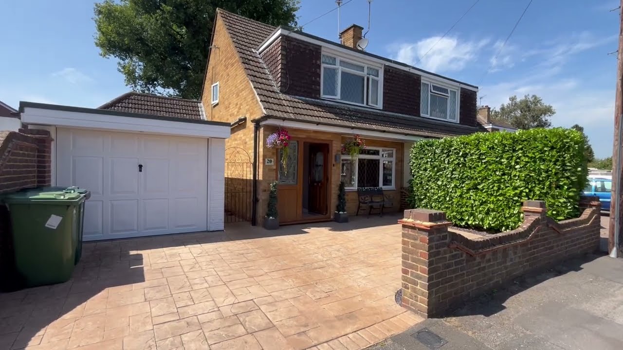 Property for sale in Courtfield Road