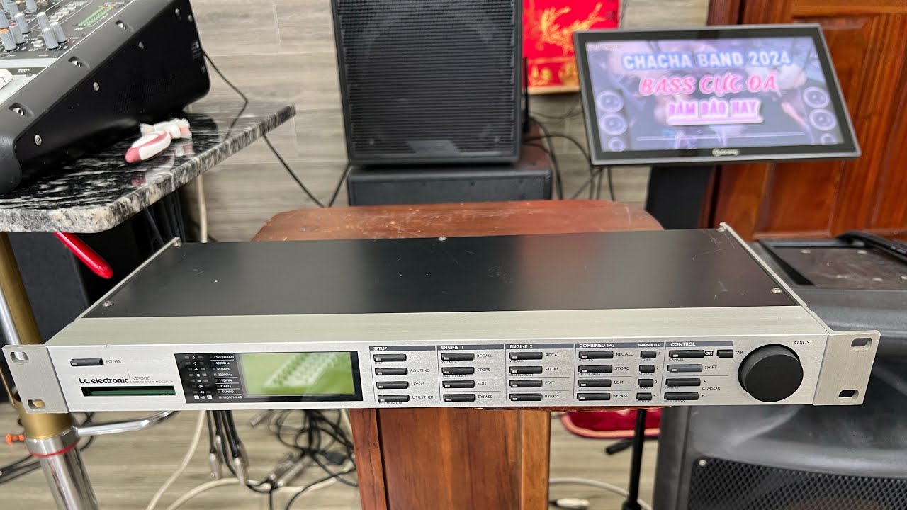 Efects T.C electronic M3000 bãi Đan Mạch ghép mixer Onyx 1220