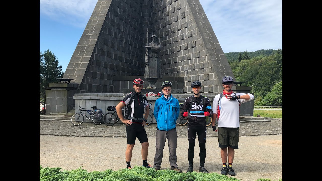 Z Dukly na Devín na bicykloch