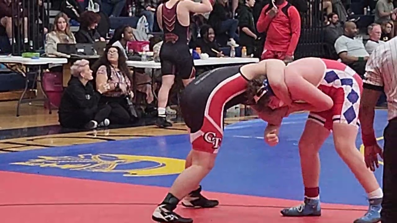 Alexander Fernandez wrestling 195lbs., Jan 2l, 2023