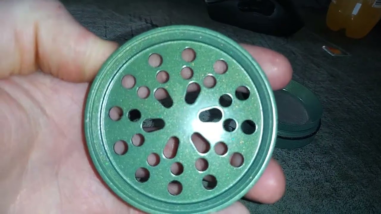 SLX V2.5 Premium Non-stick Herb Grinder Short Review