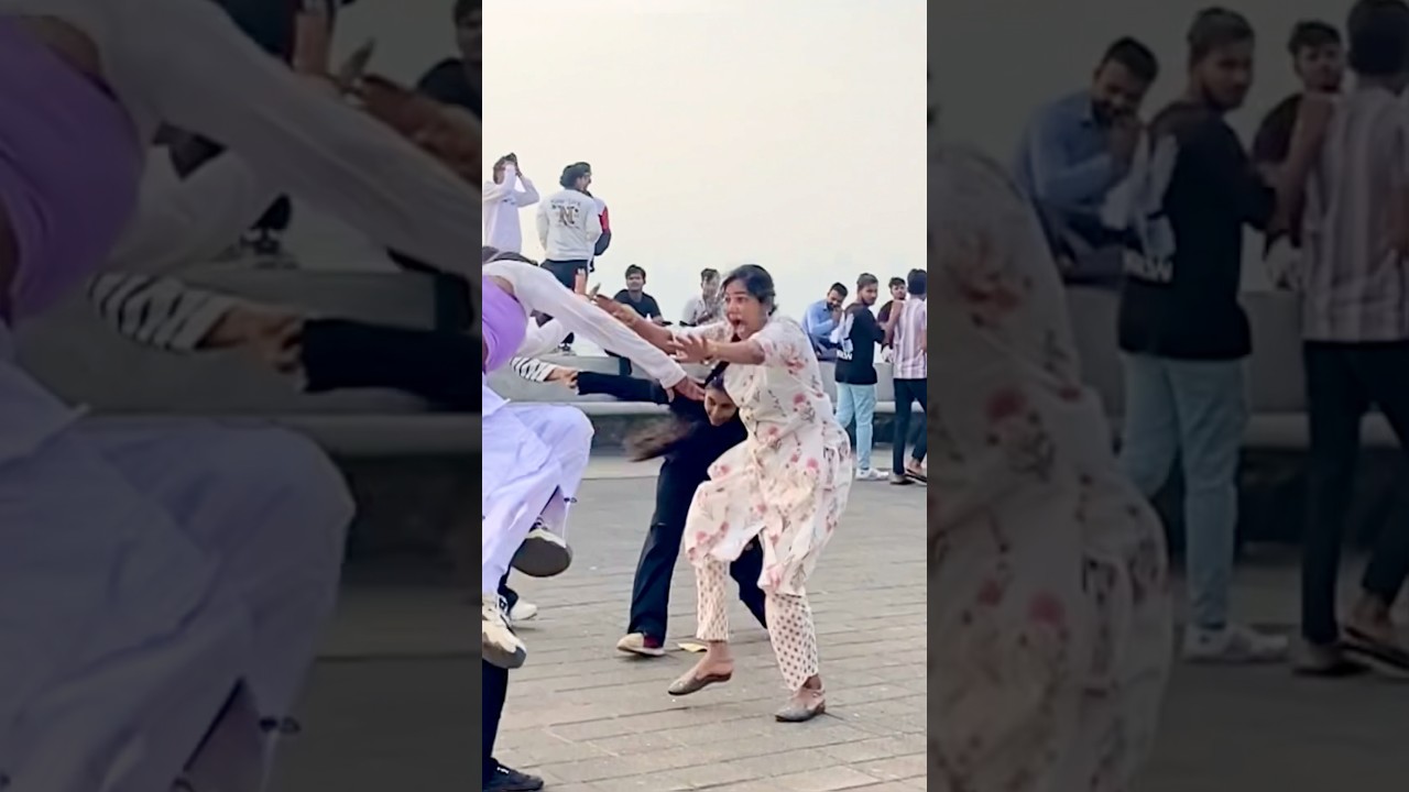 😡Aunty ki to Puri fat Gai😂🙈 #love #random #youtubeshorts #foryou #trend #realvideo #stunt #viral