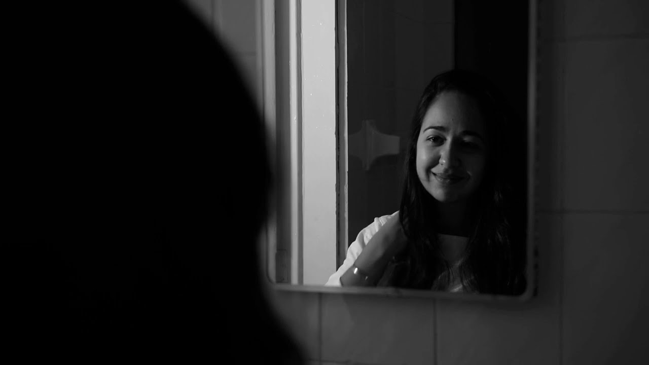 Adrianna Foster - Divina Tú