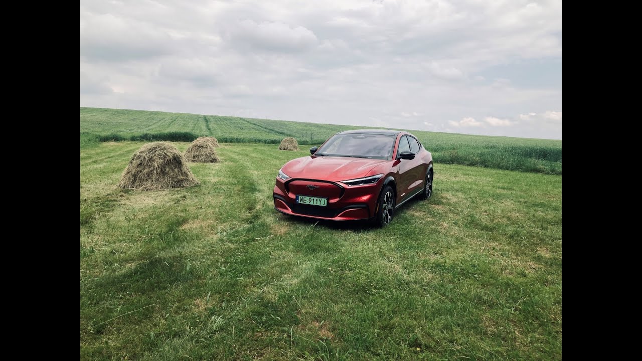 Ford Mustang Mach-E AWD 75 kW/h - W pełni elektryczny SUV Forda