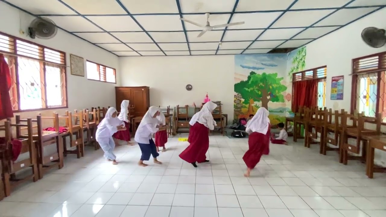 Ekstra tari SD pertemuan pertama 
