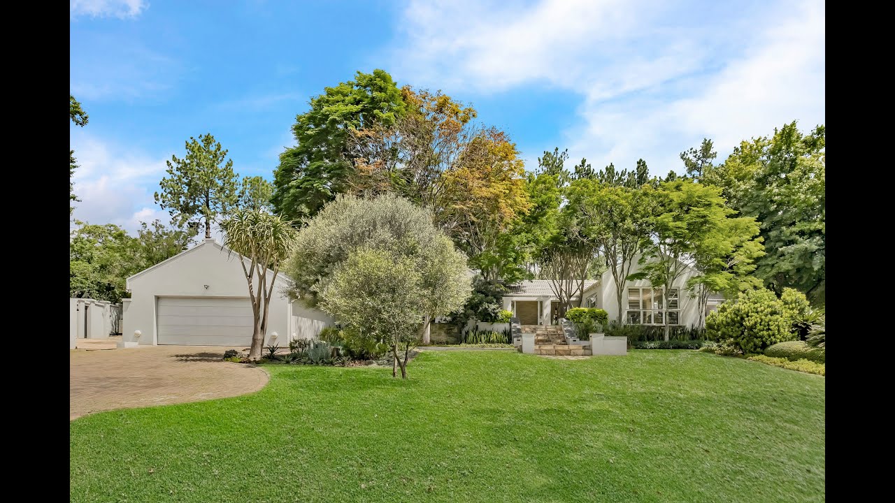 For Sale: 5 Bedroom 4.5 Bathroom | Bryanston