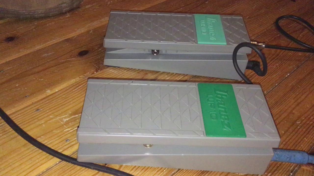 Ibanez wah pedal 1990  WH10 V1 vs WH10 V2  2015 reissue  - sound comparison