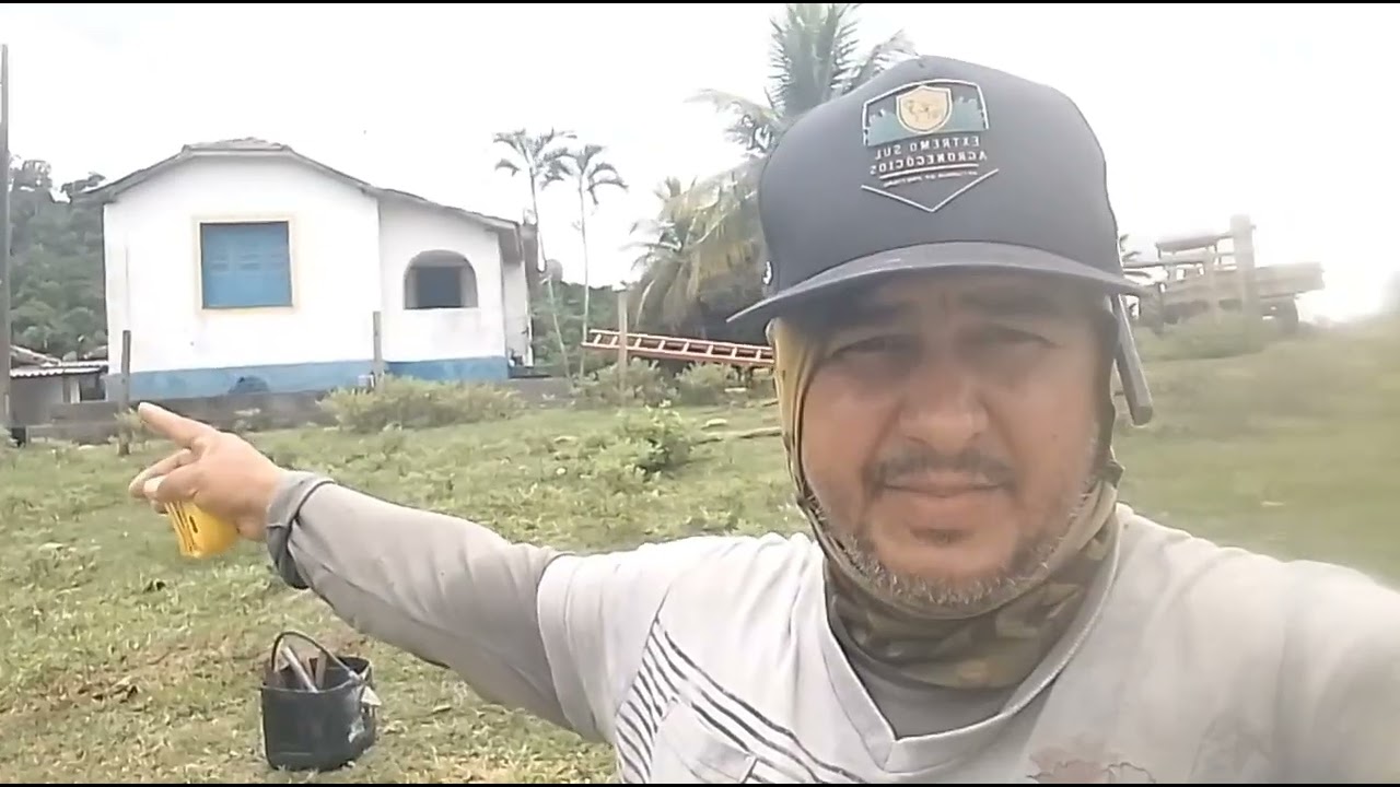 Chuva de vento derruba poste e setor de trabalho fica sem energia.mais foi resolvido