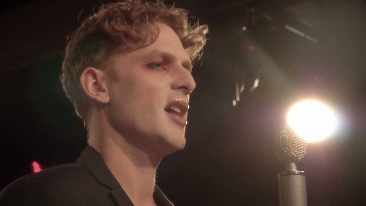 Kurt Kuhfeld: In meinen weißen Armen #chanson #operette #ballimsavoy