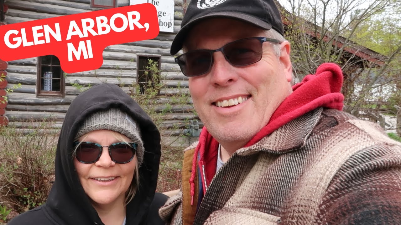Walking Glen Arbor: Michigan's Charming Lake Town