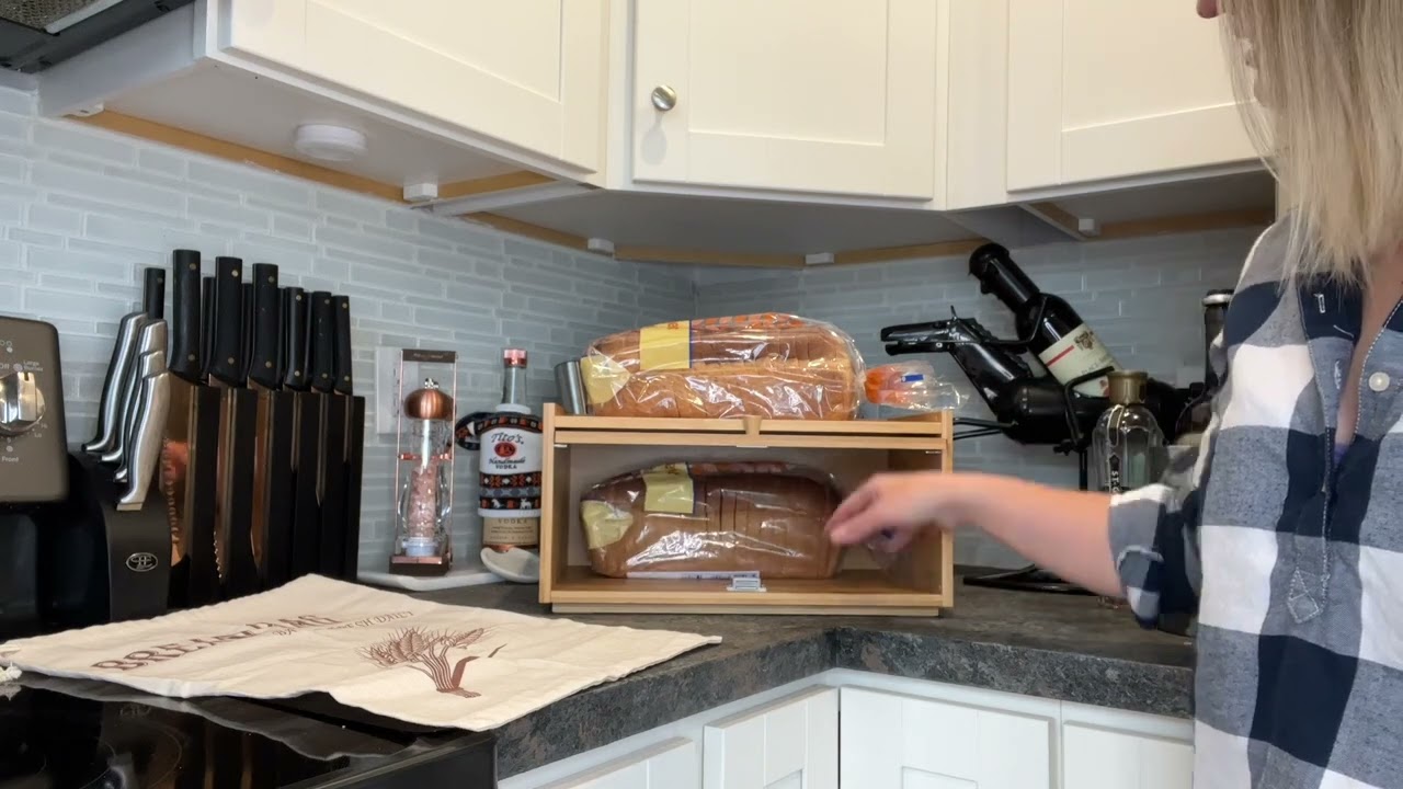 Review of Bamboo Bread Boxes for Kitchen Counter with One Bread Bag