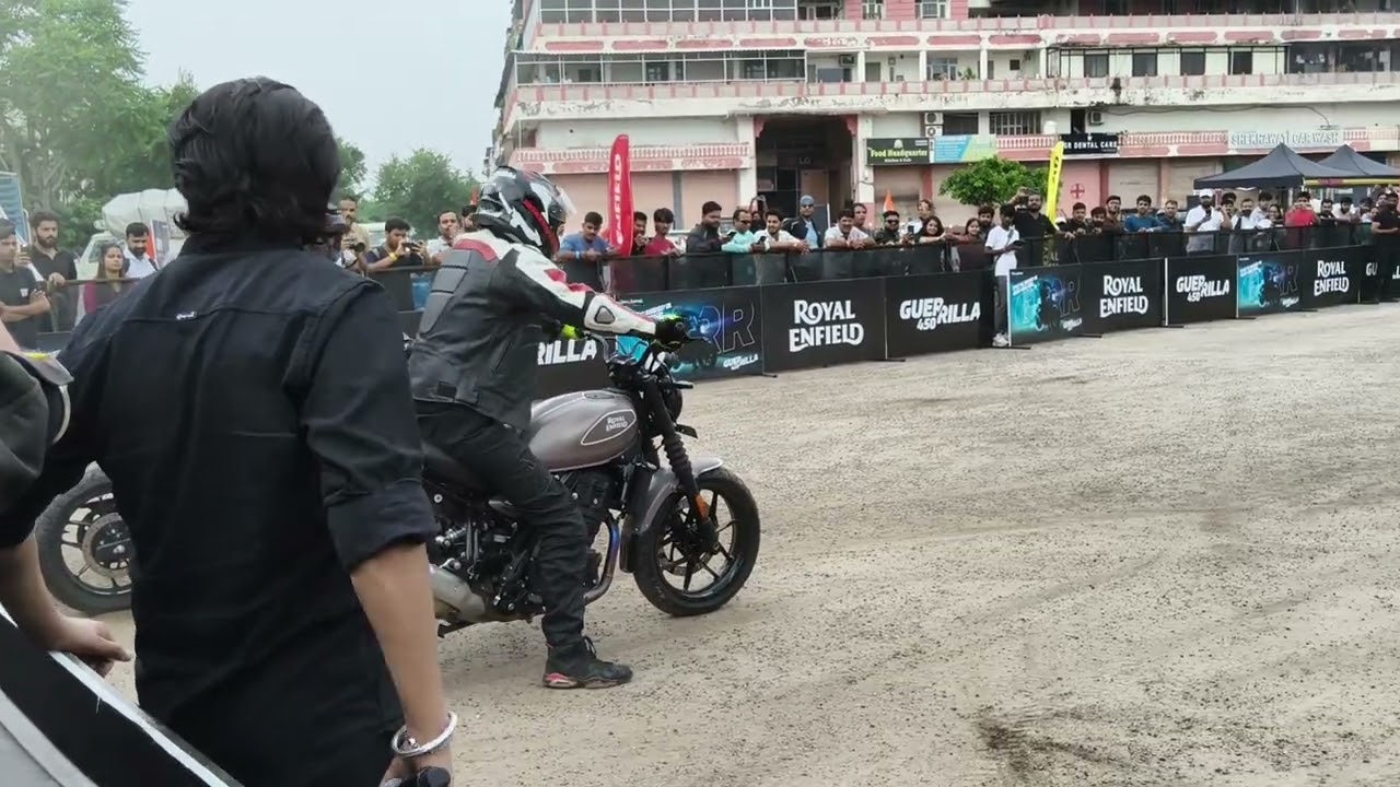 (15.08.2025) | Stunts by Professional riders | 79th Independence Day Ride | by Royal Enfield | V2 |