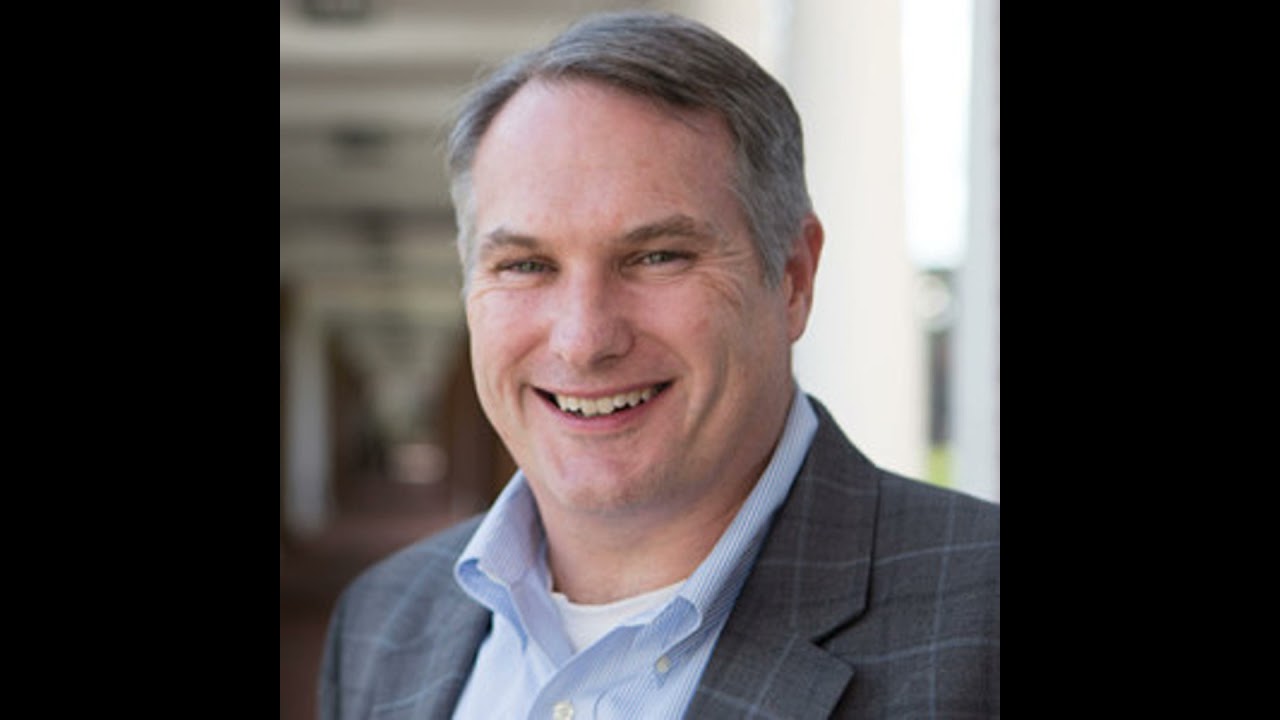 Experience Darden, Episode 8: An Interview with Jeff McNish, Assistant Dean for Darden&rsquo;s Career D...