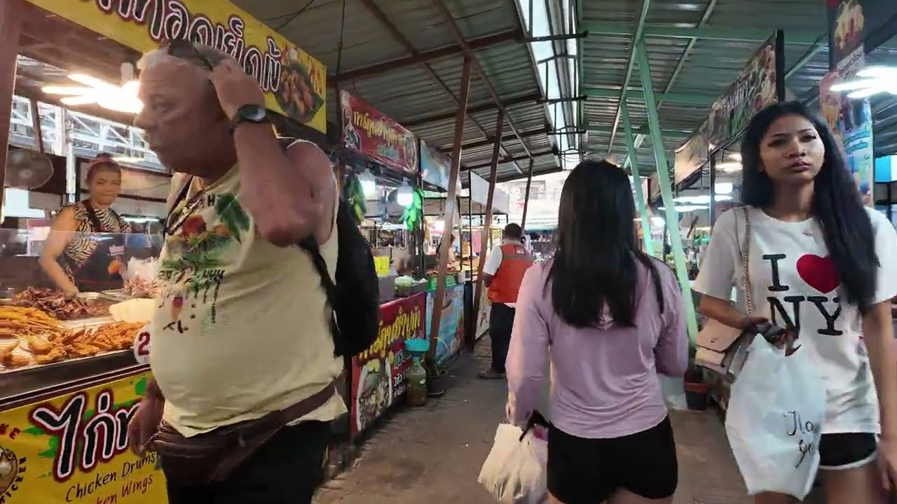 Exploring Pattaya on foot: Lengkee, Buakhao, LK, New Plaza on March 14, 2026