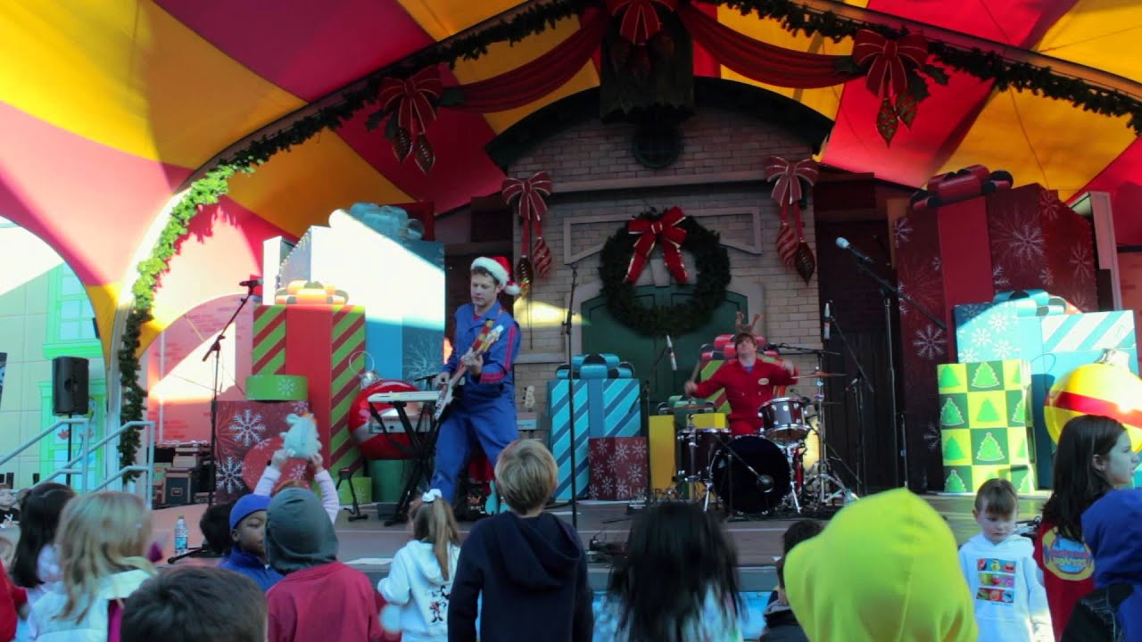 IMAGINATION MOVERS SESAME PLACE XMAS