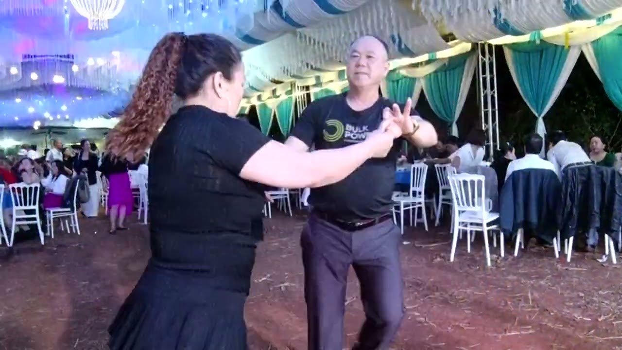 Nửa  Vầng Trăng Remix