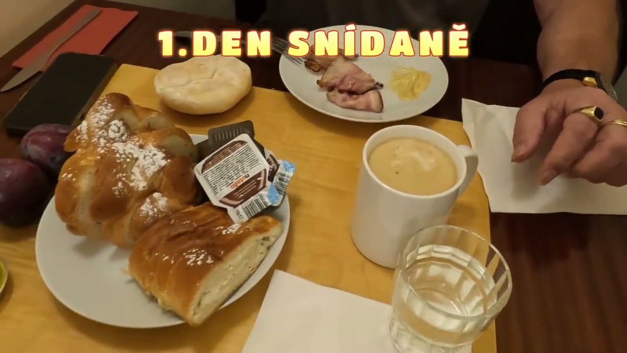 HOTEL AMIGO CITY CENTRE PRAHA 2 SNÍDANĚ  RAŇAJKY BREAKFAST DESAYUNO DORUČAK PETIT DÉJEUNER