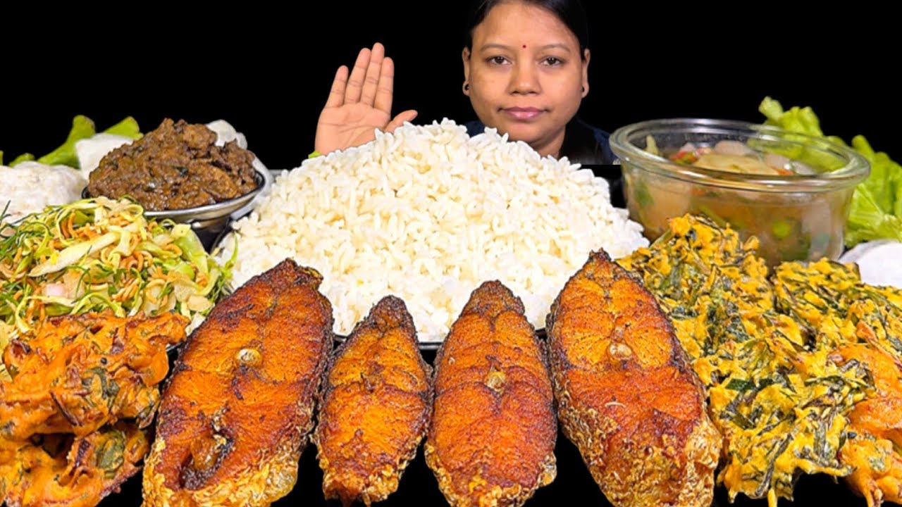 EATING MANIPURI SINGJU, FISH FRY, KANGSOI ONION PAKODA (BORA) & SPICY FISH CHUTNEY | EATING SHOW