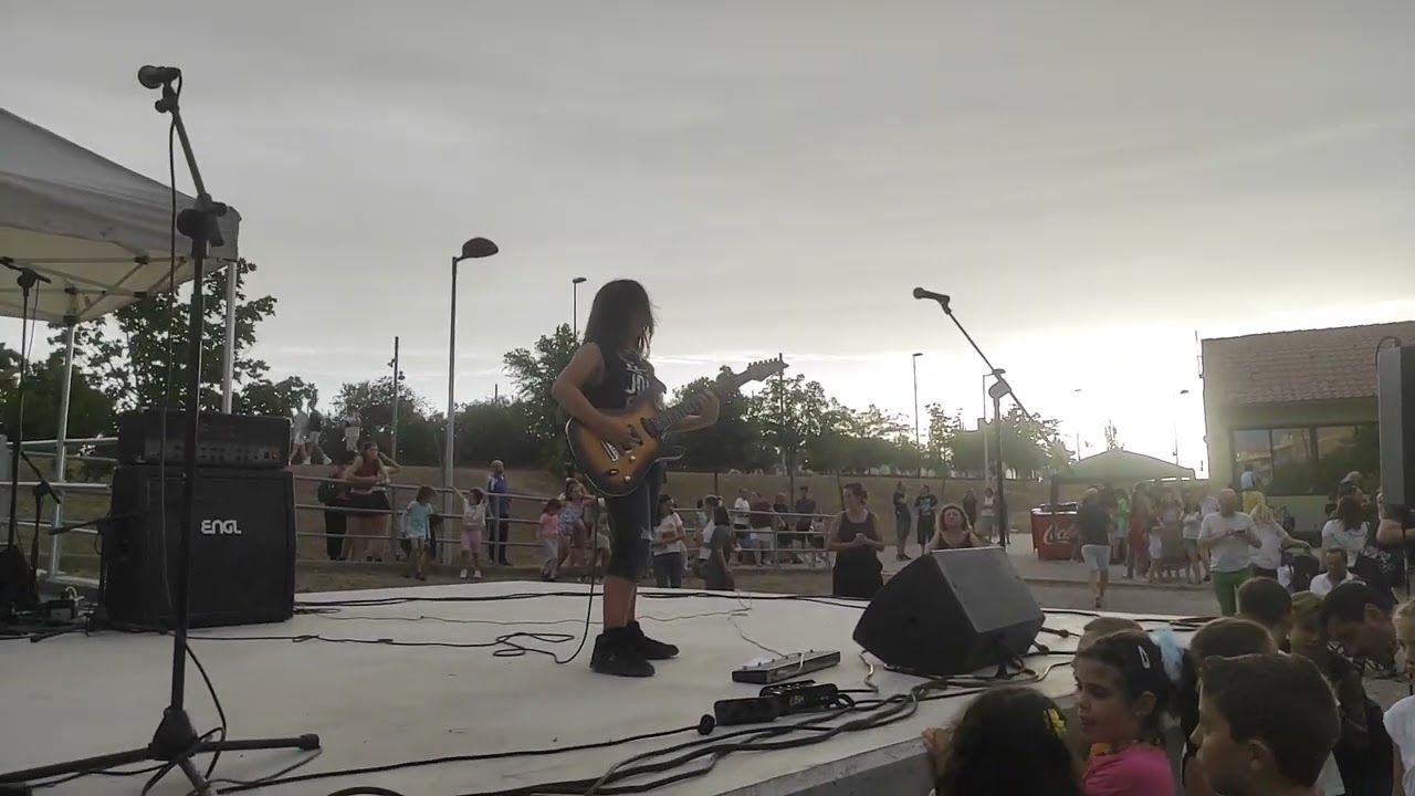 cover guitar above the law - hardcore Superstar . Martín Thunderstruck 9 years kids rock & roll