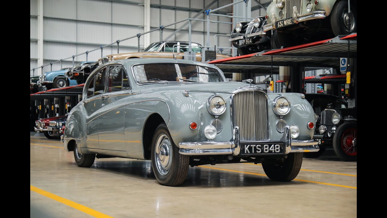1960 Jaguar MK IX Saloon