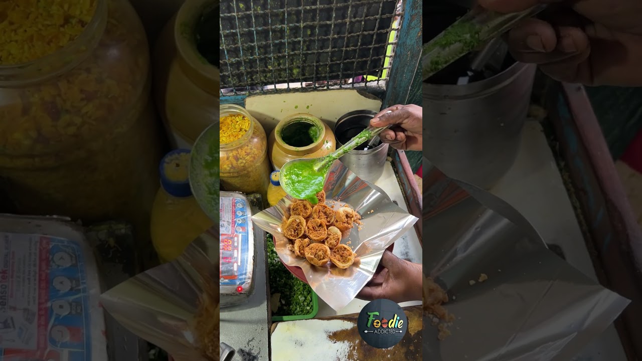 Dry Kachori Chaat aapne khabi khaya hai #streetfood #foodvideo #shorts