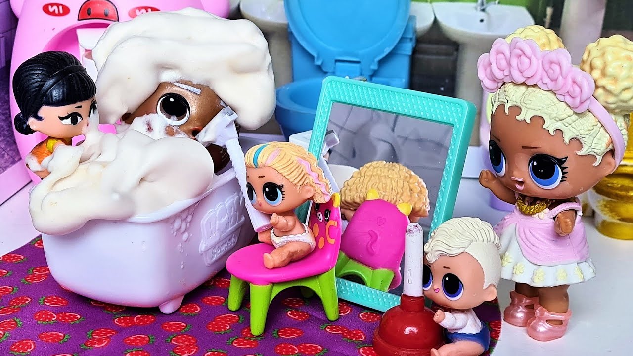 УСНУЛ В ВАННОЙ В ДЕТСКОМ САДИКЕ ЛОЛ СЮРПРИЗ😱🤣 СМЕШНЫЕ куклы МУЛЬТИКИ lol ДАРИНЕЛКА