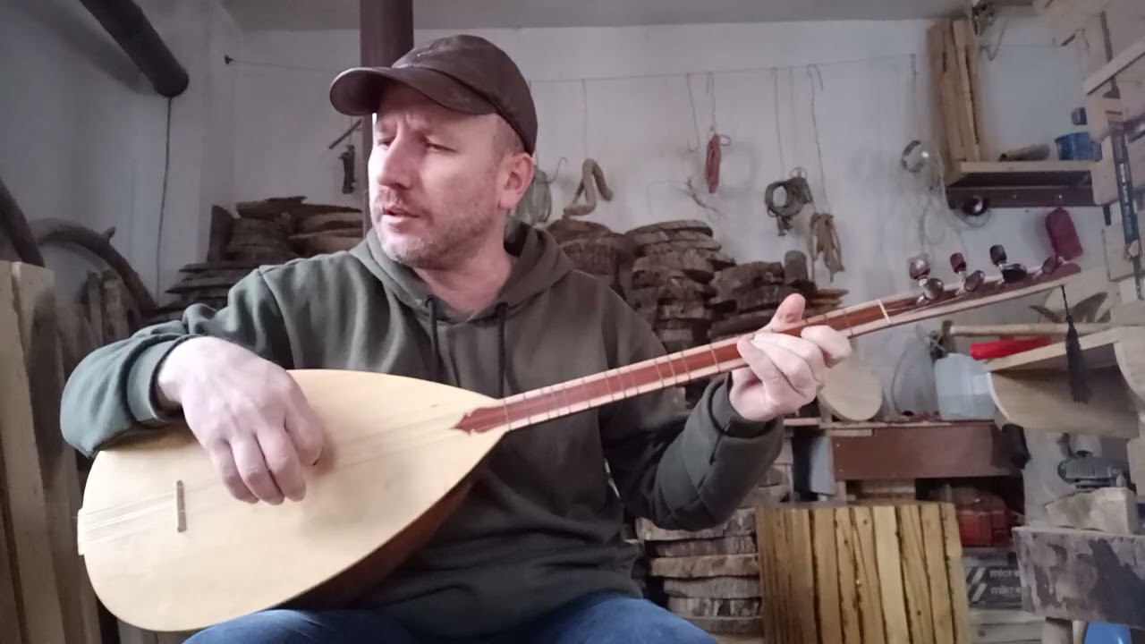 Kimim ben hatırlat bana. #türkü #gümüşhane #kimimben #musaeroğlu #atölye #anadolu #studymusic #saz
