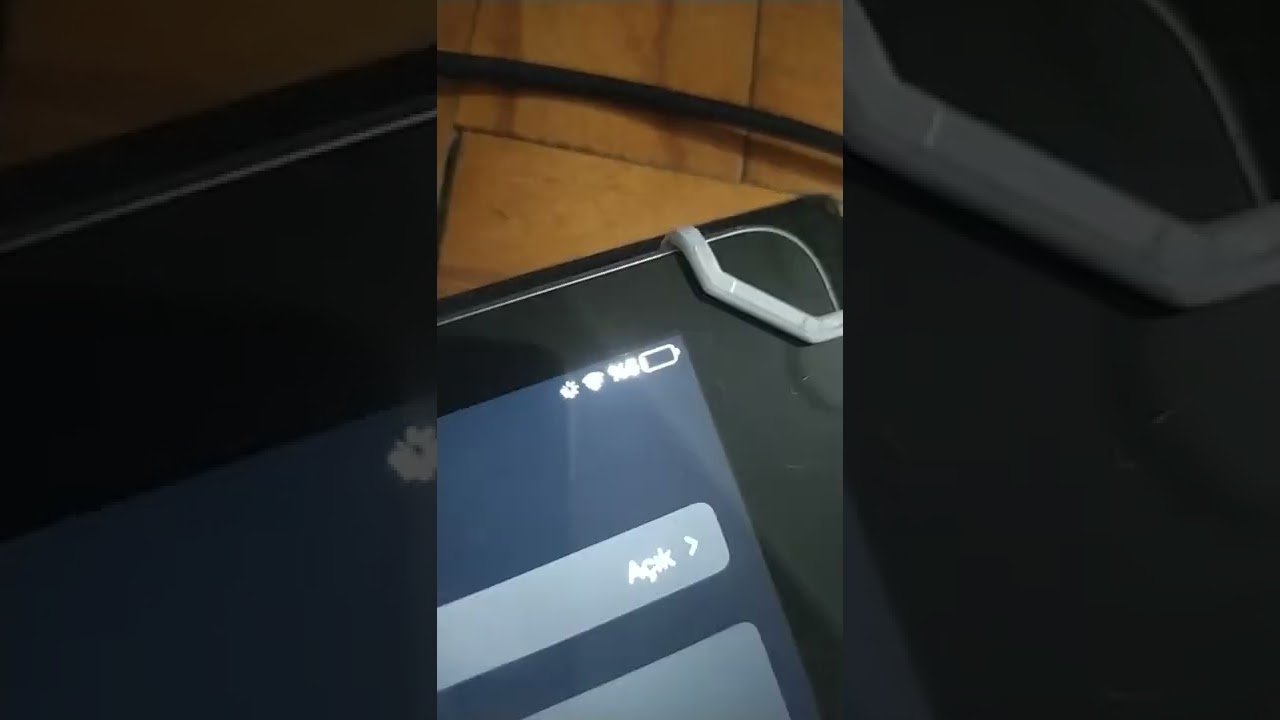 Pov:your ipad won't charge but you already plugged it in